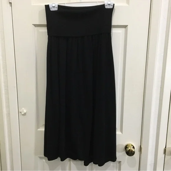 DKNY unusual black wool skirt